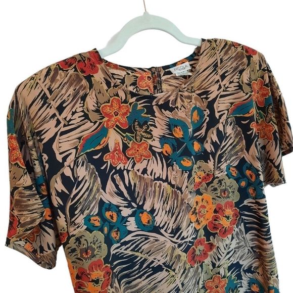 Vintage 90s Tropical Print Top Size Small Perfect for Layering - Picture 2 of 5